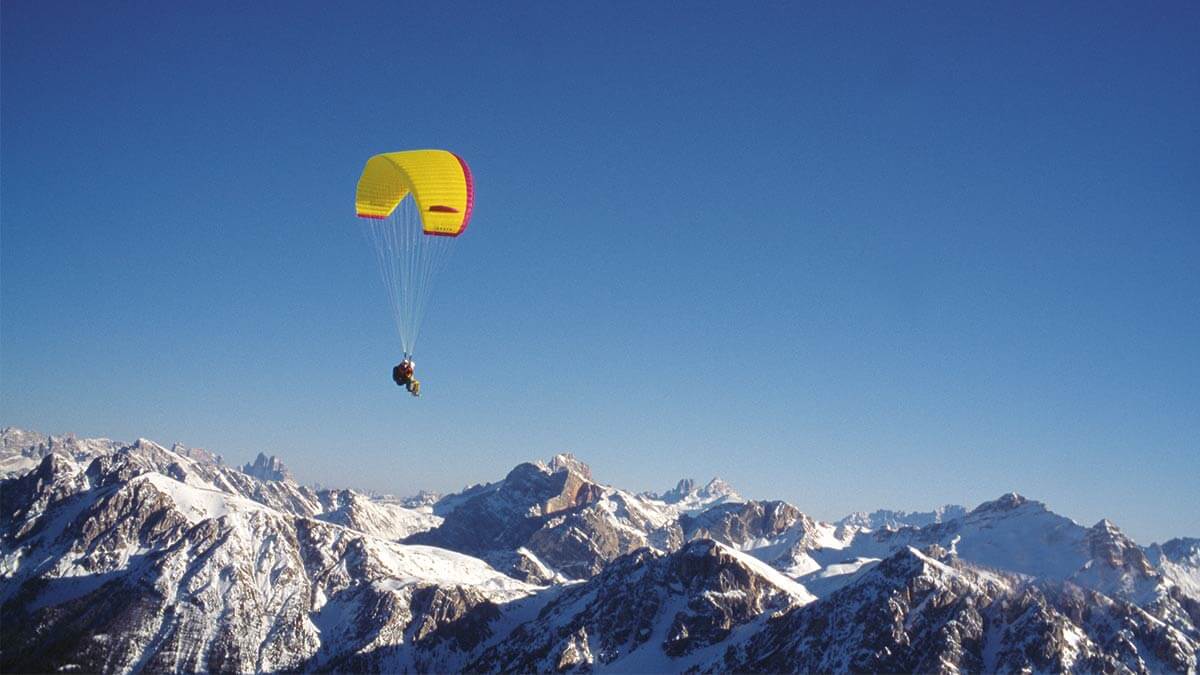 Paragliding in den Dolomiten - Tandemflug mit Start am Helm