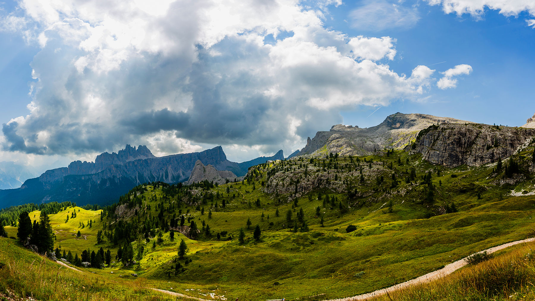 Mountain range Cinque Torri