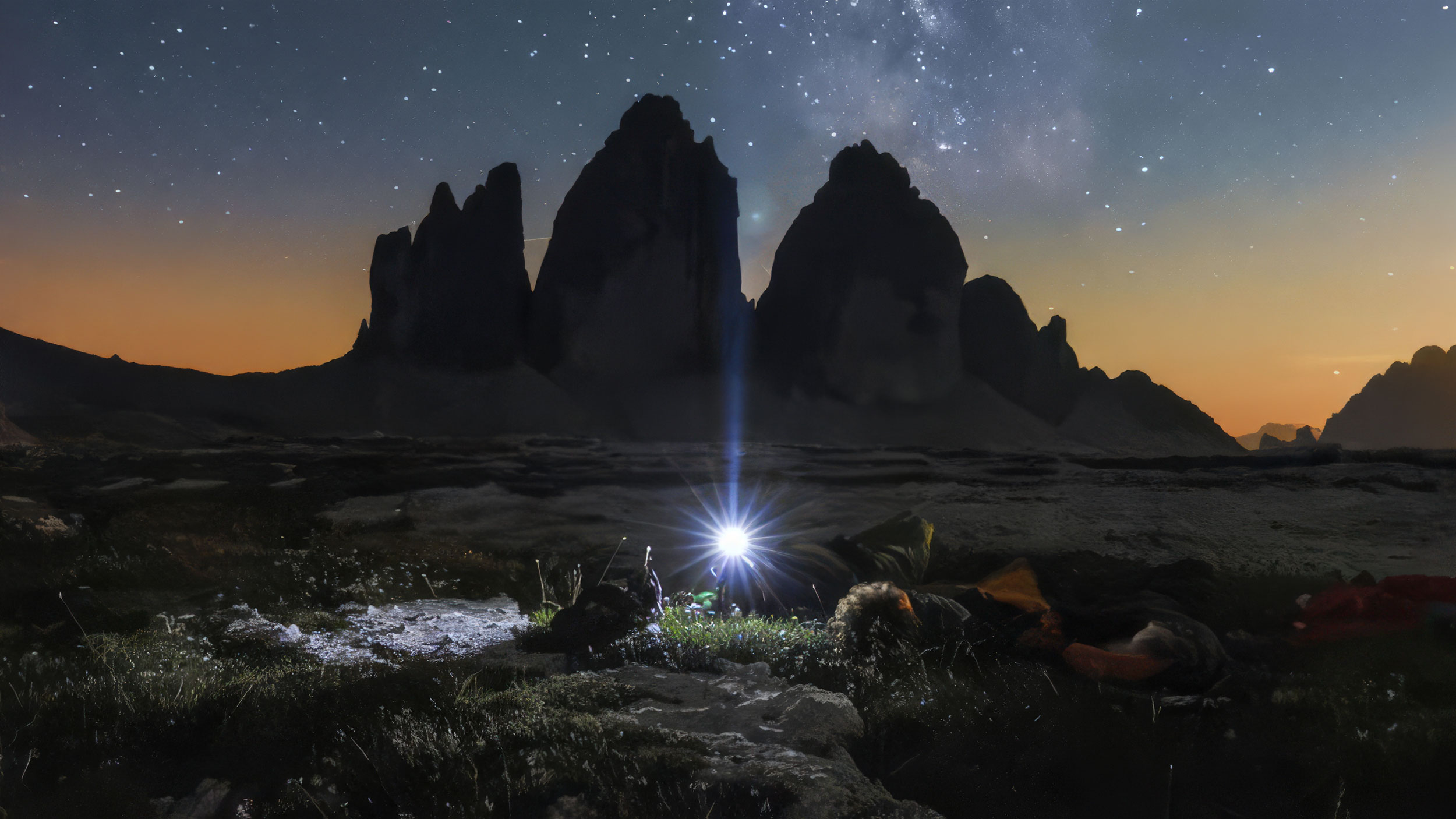 The Drei Zinnen at night