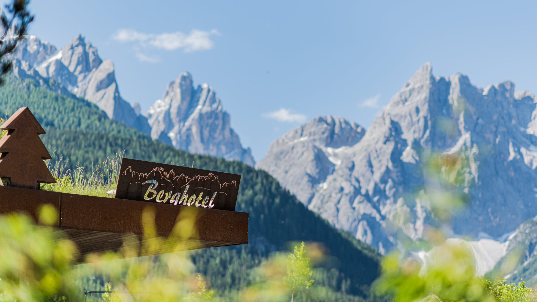 The Berghotel and the peaks of the sundial of Sesto