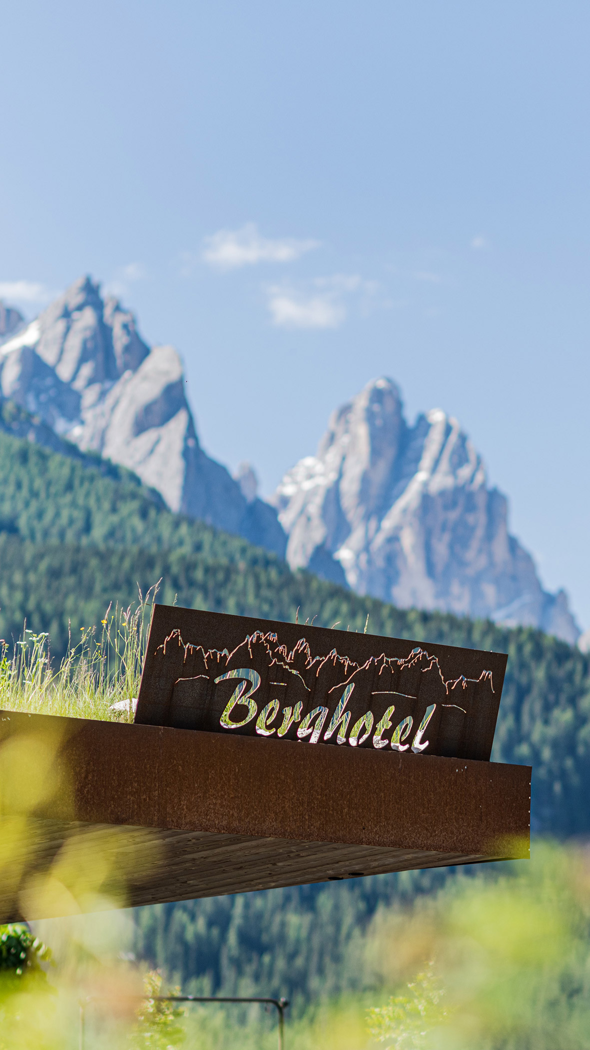 The Berghotel and the peaks of the sundial of Sesto