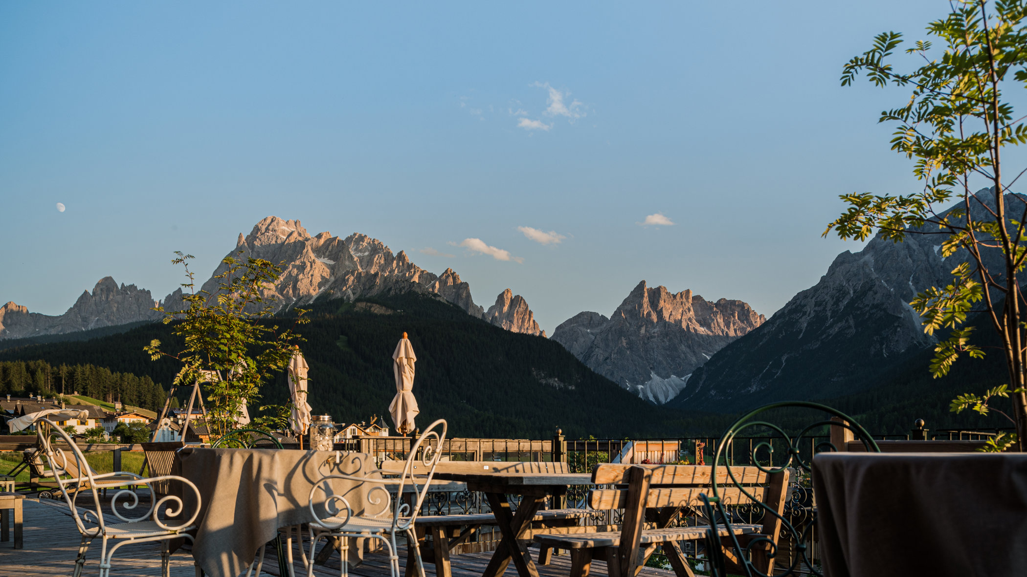 The panoramic terrace of the Berghotel