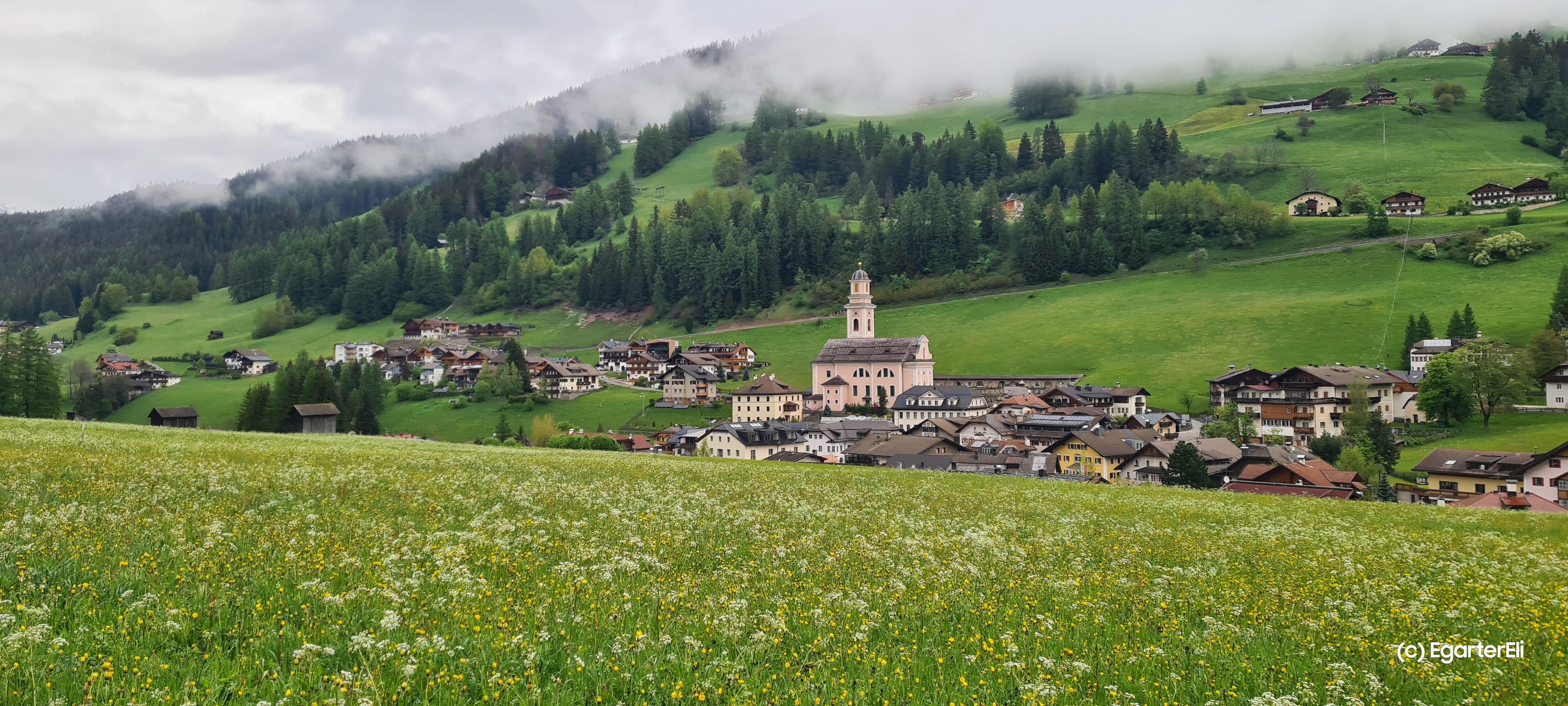 Il sentiero attorno a Sesto